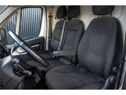 Opel Movano L2H2 | 140PK | 3-Zits | Camera | Carplay | Cruise | Climate | Trekhaak ActivLease financial lease