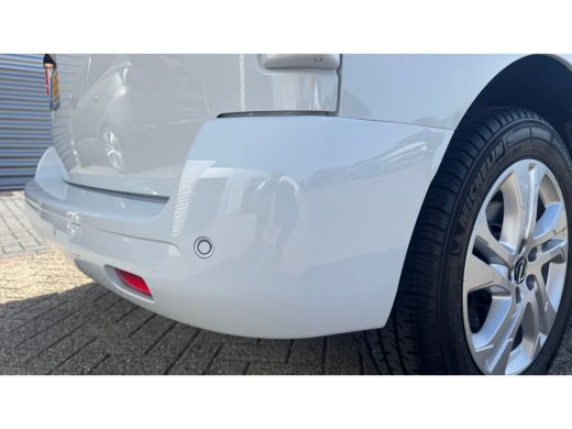 Opel Vivaro 2.0D 145PK L2H1 INNOVATION AUTOMAAT NAVI / CLIMA / FULL-LED / 17" LMV / AFN. TREKHAAK / WINTERPAK... ActivLease financial lease