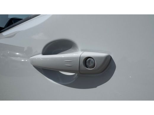 Opel Vivaro 2.0D 145PK L2H1 INNOVATION AUTOMAAT NAVI / CLIMA / FULL-LED / 17" LMV / AFN. TREKHAAK / WINTERPAK... ActivLease financial lease