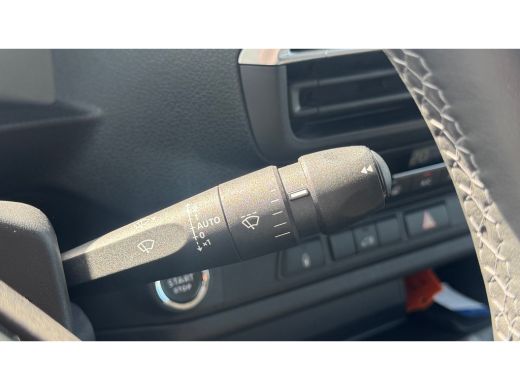 Opel Vivaro 2.0D 145PK L2H1 INNOVATION AUTOMAAT NAVI / CLIMA / FULL-LED / 17" LMV / AFN. TREKHAAK / WINTERPAK... ActivLease financial lease