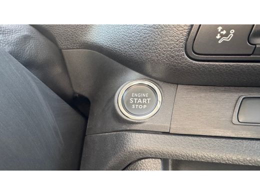 Opel Vivaro 2.0D 145PK L2H1 INNOVATION AUTOMAAT NAVI / CLIMA / FULL-LED / 17" LMV / AFN. TREKHAAK / WINTERPAK... ActivLease financial lease