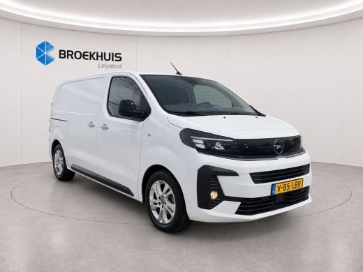 Opel Vivaro 2.0D 145PK L2H1 INNOVATION AUTOMAAT NAVI / CLIMA / FULL-LED / 17" LMV / AFN. TREKHAAK / WINTERPAK... ActivLease financial lease