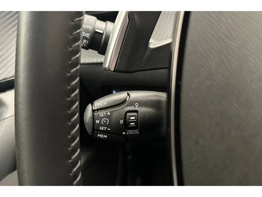 Peugeot 2008 1.2 Hybrid 136 Style LED | Carplay | Parkeersensoren Achter | Cruise | Climate | Bluetooth | Acht... ActivLease financial lease