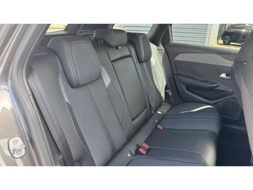 Peugeot 308 SW 1.2 PURETECH 130PK ALLURE PACK BUSINESS / NAVI / LEDER / CLIMA / PDC / 17" LMV / CAMERA / KEYL... ActivLease financial lease