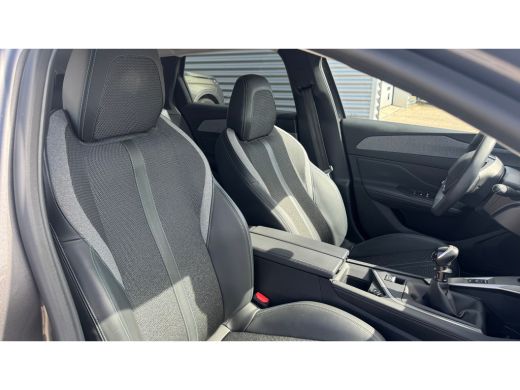 Peugeot 308 SW 1.2 PURETECH 130PK ALLURE PACK BUSINESS / NAVI / LEDER / CLIMA / PDC / 17" LMV / CAMERA / KEYL... ActivLease financial lease