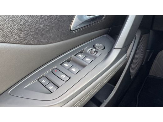 Peugeot 308 SW 1.2 PURETECH 130PK ALLURE PACK BUSINESS / NAVI / LEDER / CLIMA / PDC / 17" LMV / CAMERA / KEYL... ActivLease financial lease