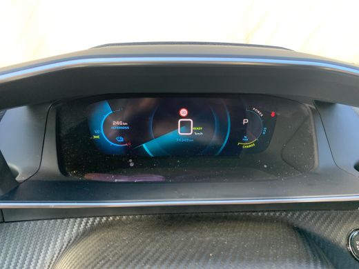 Peugeot e-2008 EV Allure Pack 50 kWh Airco | Camera | Cruise Control | 90% SOH! | DAB | Keyless Start | LMV 17" ... ActivLease financial lease
