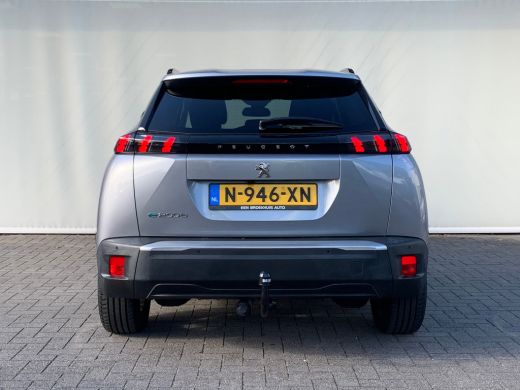 Peugeot e-2008 EV Allure Pack 50 kWh Airco | Camera | Cruise Control | 90% SOH! | DAB | Keyless Start | LMV 17" ... ActivLease financial lease