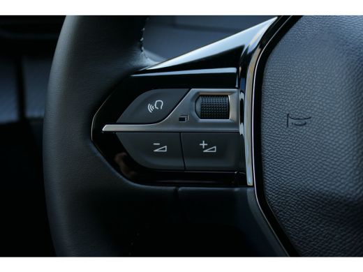 Peugeot e-208 EV 156PK 51KWH BUSINESS AUTOMAAT / NAVI / LED / CLIMA / PDC / CAMERA / 3 FASE / CRUISECONTROL / A... ActivLease financial lease