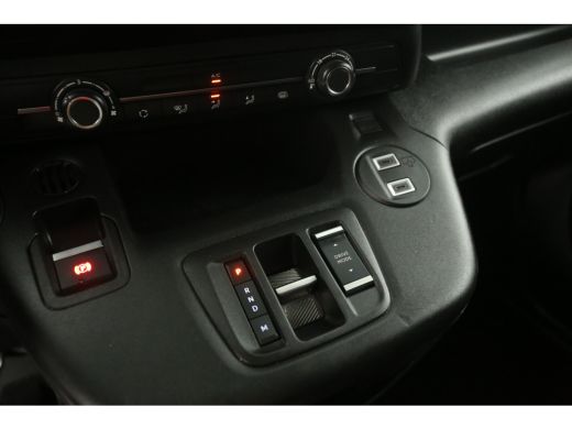 Peugeot Partner 1.5 BlueHDi 130PK EAT8 | Automaat | Airco | Camera | Virtual | Cruise | Carplay | Navi | Trekhaak... ActivLease financial lease