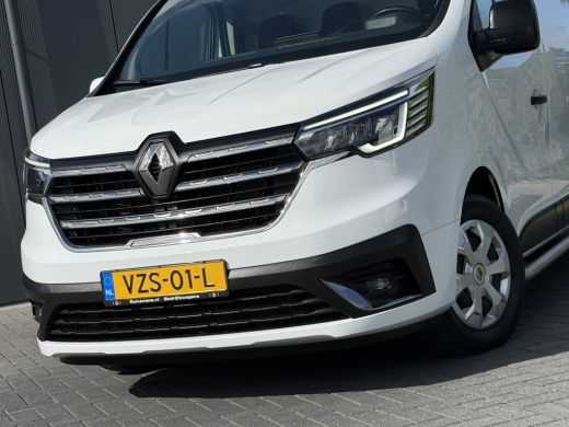 Renault Trafic 2.0 dCi / L2H1 / 1e EIG. / IMPERIAAL / 3-ZITS / LED / CRUISE / AIRCO / NAVI / SIDEBARS ActivLease financial lease