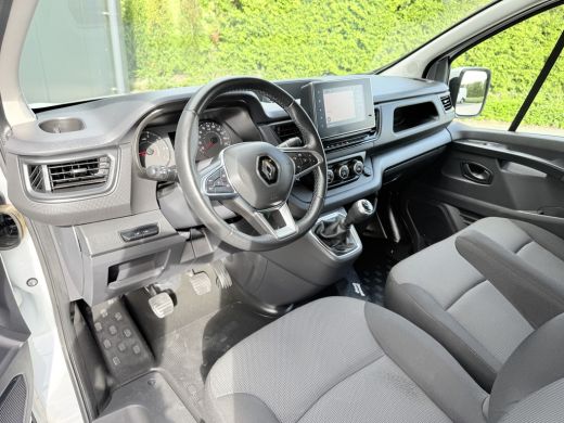 Renault Trafic 2.0 dCi / L2H1 / 1e EIG. / IMPERIAAL / 3-ZITS / LED / CRUISE / AIRCO / NAVI / SIDEBARS ActivLease financial lease
