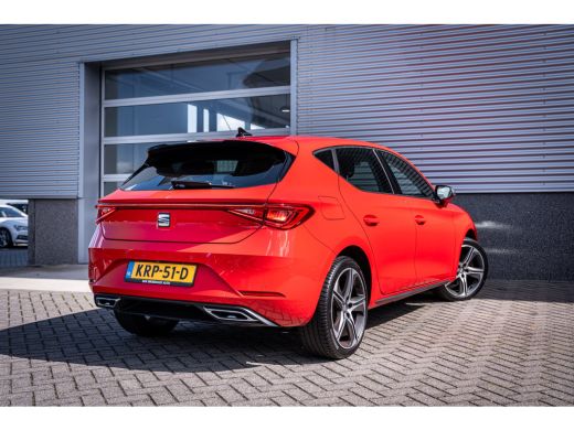 Seat Leon 1.4 TSI eHybrid SOH 94% FR Business Intense | Achteruitrijcamera | Parkeersensor voor | Trekhaak ... ActivLease financial lease