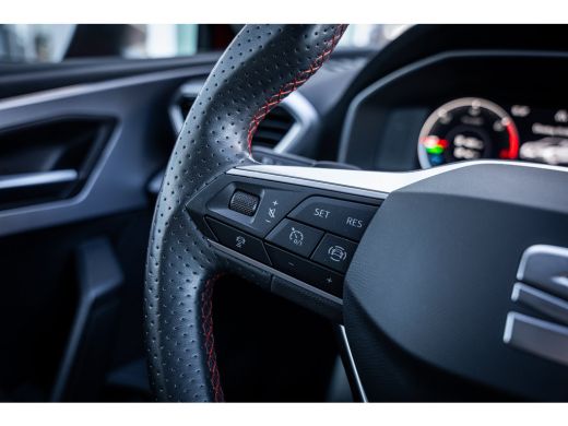Seat Leon 1.4 TSI eHybrid SOH 94% FR Business Intense | Achteruitrijcamera | Parkeersensor voor | Trekhaak ... ActivLease financial lease