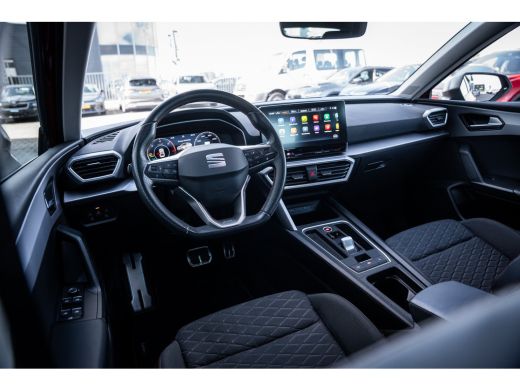 Seat Leon 1.4 TSI eHybrid SOH 94% FR Business Intense | Achteruitrijcamera | Parkeersensor voor | Trekhaak ... ActivLease financial lease
