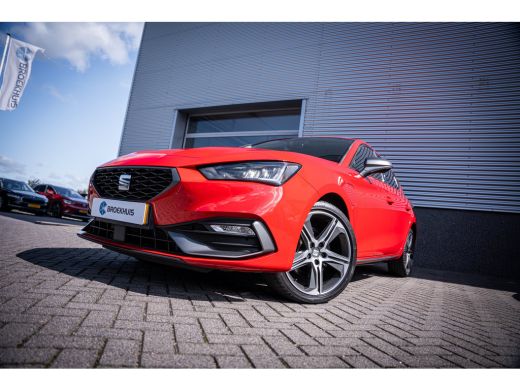 Seat Leon 1.4 TSI eHybrid SOH 94% FR Business Intense | Achteruitrijcamera | Parkeersensor voor | Trekhaak ... ActivLease financial lease