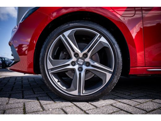 Seat Leon 1.4 TSI eHybrid SOH 94% FR Business Intense | Achteruitrijcamera | Parkeersensor voor | Trekhaak ... ActivLease financial lease