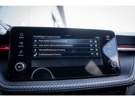 Skoda Fabia 1.0 TSI Monte Carlo | Achteruitrijcamera | Airco (automatisch) | Parkeersensor voor ActivLease financial lease