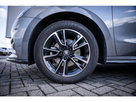 Skoda Fabia 1.0 TSI Monte Carlo | Achteruitrijcamera | Airco (automatisch) | Parkeersensor voor ActivLease financial lease