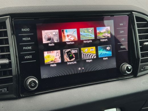 Skoda Karoq 1.5 150pk TSI ACT Sportline Business Panoramadak | Extra getint glas achter | Navigatiesysteem fu... ActivLease financial lease