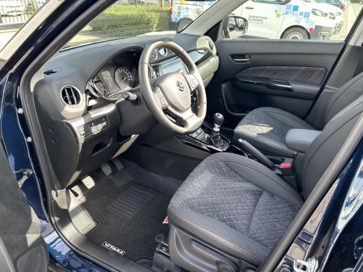 Suzuki Vitara 1.4 Boosterjet Smart Hybrid Special Edition NU MET &euro; 2000,= INRUILVOORDEEL ActivLease financial lease