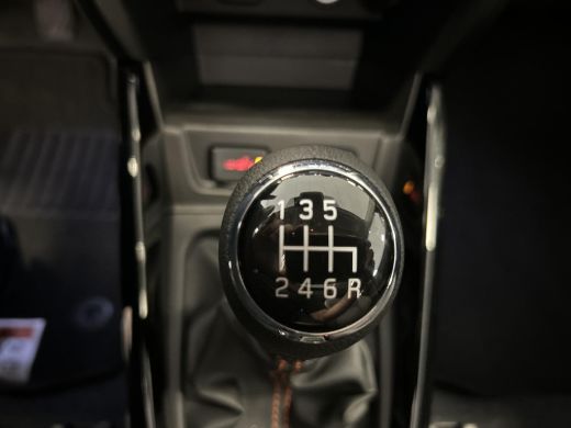 Suzuki Vitara 1.4 Boosterjet Smart Hybrid Special Edition NU MET &euro; 2000,= INRUILVOORDEEL ActivLease financial lease