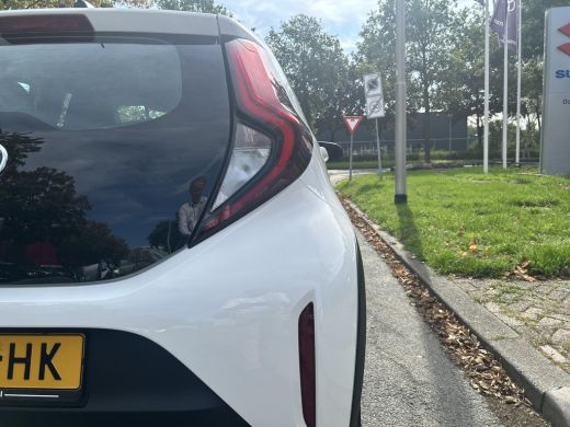 Toyota Aygo 1.0 VVT-i MT Play ActivLease financial lease
