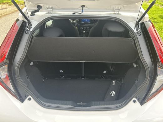 Toyota Aygo 1.0 VVT-i MT Play ActivLease financial lease