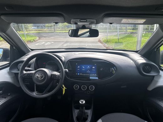 Toyota Aygo 1.0 VVT-i MT Play ActivLease financial lease