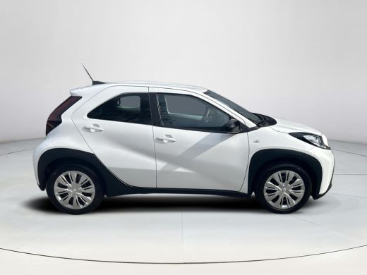 Toyota Aygo 1.0 VVT-i MT Play ActivLease financial lease