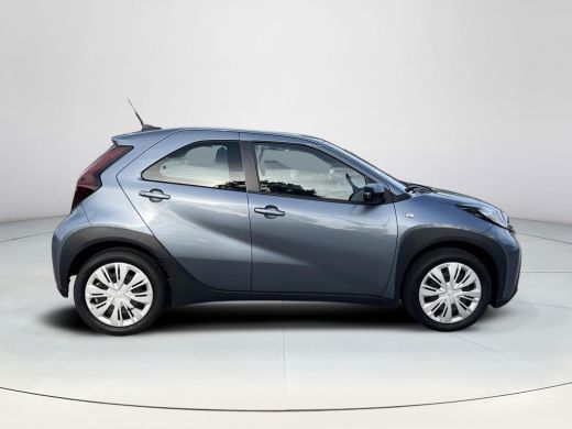 Toyota Aygo 1.0 VVT-i MT Play All-in prijs | Adaptive Cruise Control | Apple / android auto ActivLease financial lease