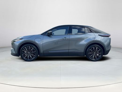 Toyota C-HR+ Executive AWD 77 kWh | &euro;3.000 extra inruilwaarde | ActivLease financial lease