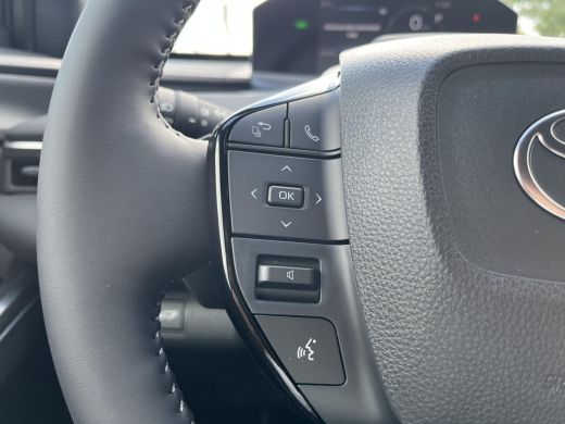 Toyota C-HR+ Executive AWD 77 kWh | &euro;3.000 extra inruilwaarde | ActivLease financial lease