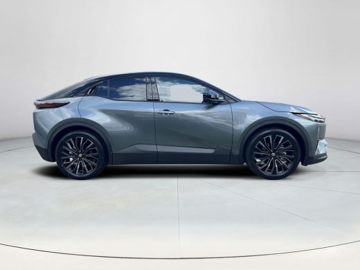 Toyota C-HR+ Executive AWD 77 kWh | &euro;3.000 extra inruilwaarde | ActivLease financial lease