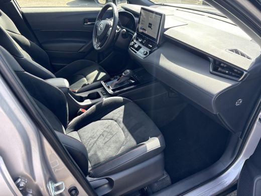 Toyota Corolla Cross Hybrid 180 GR Sport | CarPlay | Achteruitrijcamera | Naviagtie ActivLease financial lease