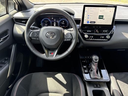 Toyota Corolla Cross Hybrid 180 GR Sport | CarPlay | Achteruitrijcamera | Naviagtie ActivLease financial lease