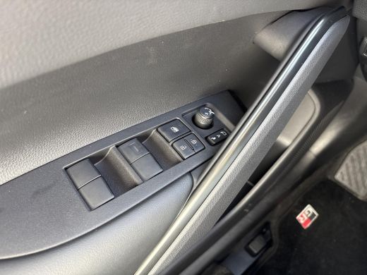 Toyota Corolla Cross Hybrid 180 GR Sport | CarPlay | Achteruitrijcamera | Naviagtie ActivLease financial lease