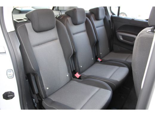 Toyota ProAce 1.2 Turbo Active | 5-persoons | Dubbele schuifdeur | Navigatie | Camera | Climate control | ActivLease financial lease