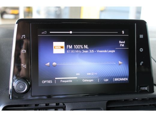 Toyota ProAce 1.2 Turbo Active | 5-persoons | Dubbele schuifdeur | Navigatie | Camera | Climate control | ActivLease financial lease