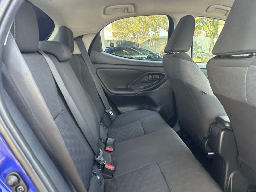 Toyota Yaris 1.5 Hybrid 115 Dynamic ActivLease financial lease