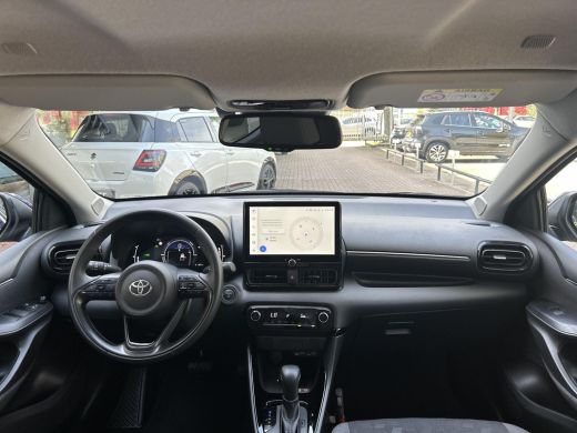 Toyota Yaris 1.5 Hybrid 115 Dynamic ActivLease financial lease