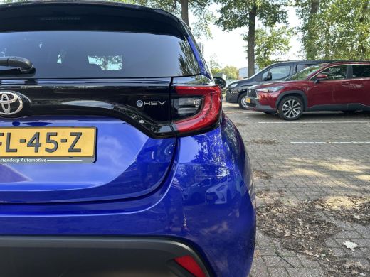 Toyota Yaris 1.5 Hybrid 115 Dynamic ActivLease financial lease