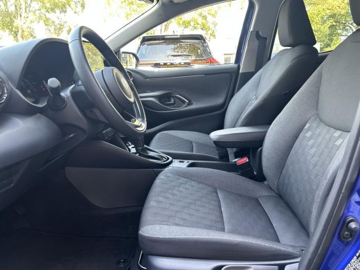 Toyota Yaris 1.5 Hybrid 115 Dynamic ActivLease financial lease