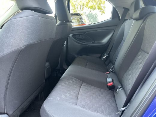 Toyota Yaris 1.5 Hybrid 115 Dynamic ActivLease financial lease