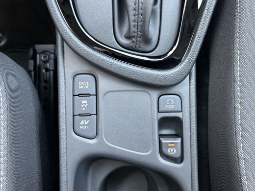 Toyota Yaris 1.5 Hybrid 115 Dynamic ActivLease financial lease