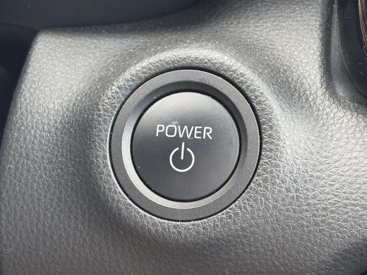 Toyota Yaris 1.5 Hybrid 115 Dynamic **DODE HOEK DETECTIE/ STUURVERWARMING/ PARKEERSENSOREN** ActivLease financial lease