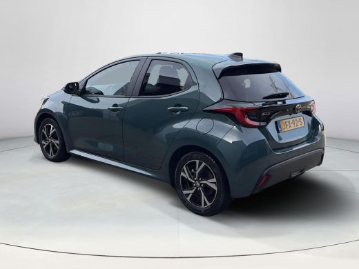 Toyota Yaris 1.5 Hybrid 115 Dynamic **DODE HOEK DETECTIE/ STUURVERWARMING/ PARKEERSENSOREN** ActivLease financial lease