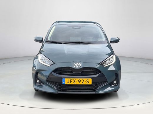 Toyota Yaris 1.5 Hybrid 115 Dynamic **DODE HOEK DETECTIE/ STUURVERWARMING/ PARKEERSENSOREN** ActivLease financial lease