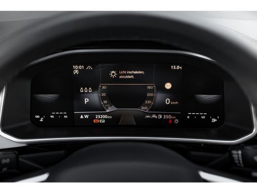 Volkswagen T-Roc 1.5 TSI 150pk 7-DSG R-Line | Trekhaak | Achteruitrijcamera | Carplay | Climate Control | Adaptive... ActivLease financial lease