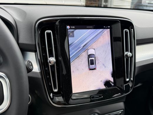 Volvo  XC40 B4 197PK Plus Dark | 360 | Pixel Led | Trekhaak | Panoramadak | Getint Glas ActivLease financial lease